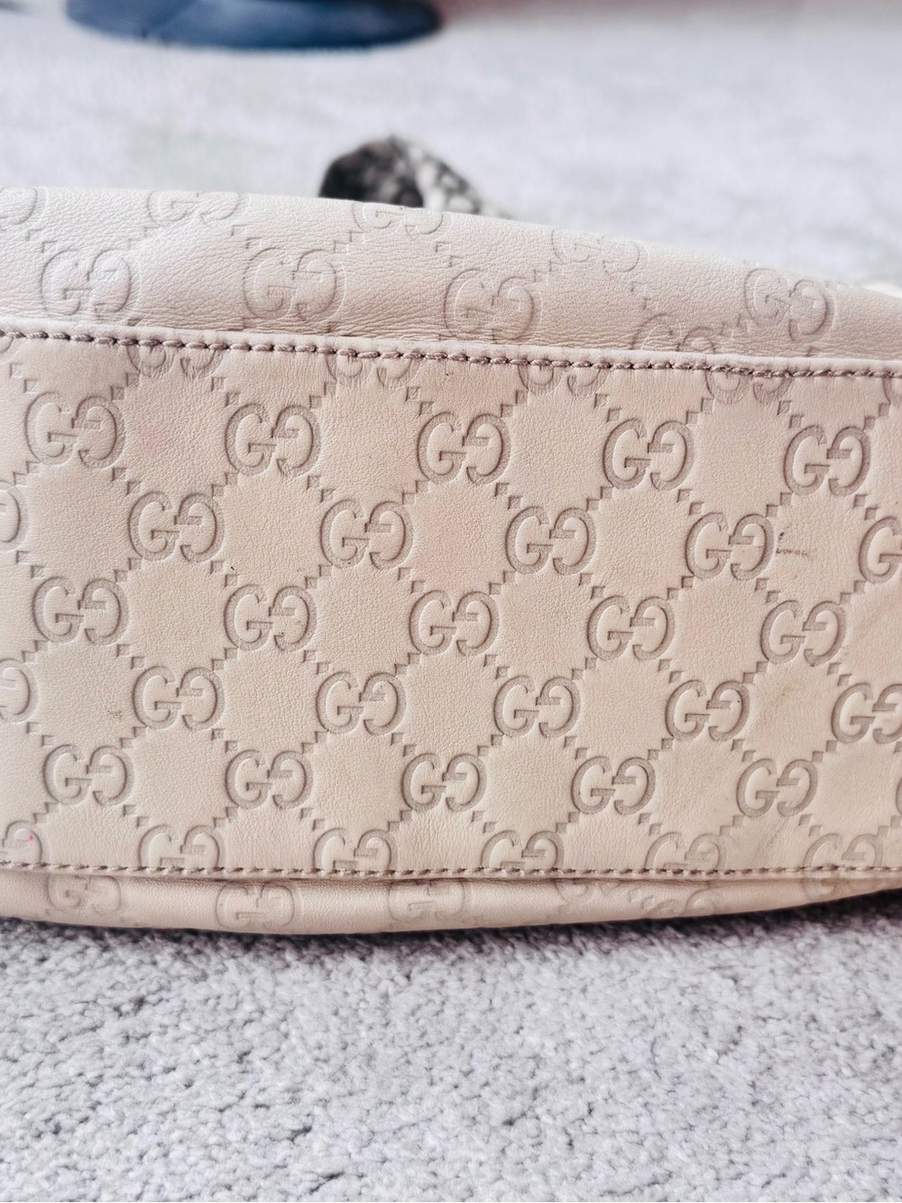 Gucci Tote Handbag with Braided Handles - Picture 4 of 10